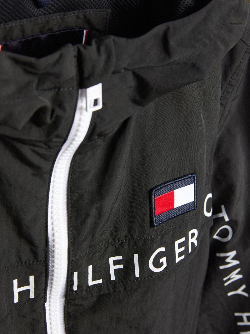 Fiú Tommy Hilfiger Logo Windbreaker Kabát Fekete | HU 2125GSO